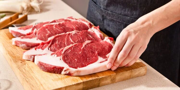 Rotes Fleisch essen gegen Krampfadern